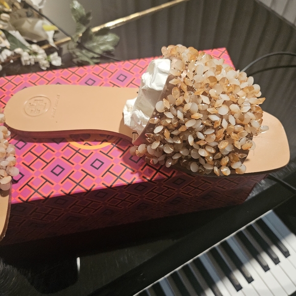Tory Burch Logan Slides...Oldies but Goodies! - Picture 4 of 5